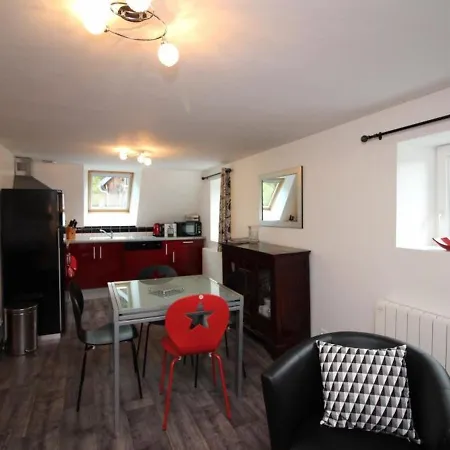 Appartement T3 Au Mont-dore Avec Wi-fi, A 400m Du Centre